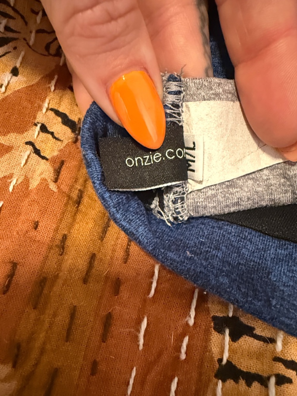 Onzie Flow Racerback Sports Bra - Picture 2 of 3
